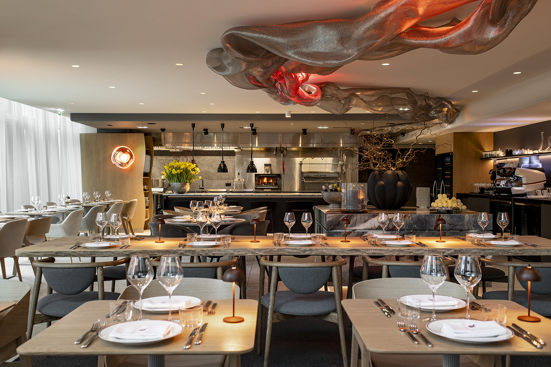 arteri-kvartal-restoran-voivoi-tuli-deli-baar