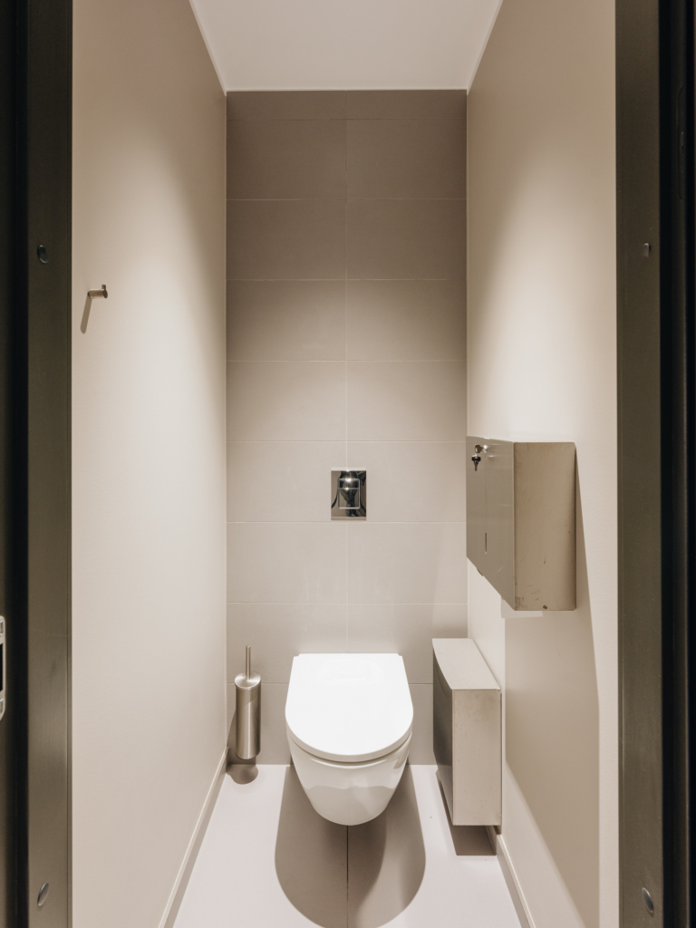 6-korrus-730 m2-tualett2